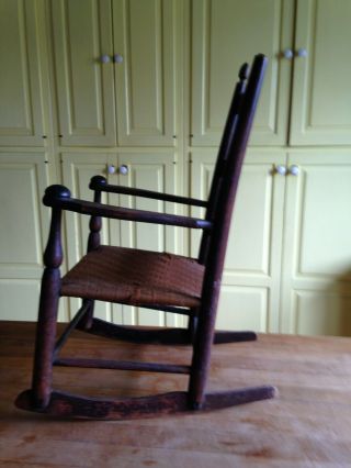 Antique Child ' s SHAKER 0 Rocking Chair Primitive with Arms 2