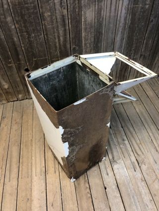 Vintage INDUSTRIAL TRASH CAN flip top Metal rubbish bin garbage loft rustic art 9