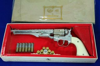 Hubley Colt 45 & Ammo Clip 10