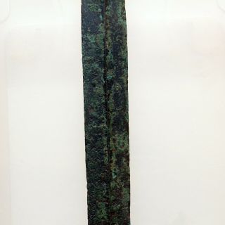 SCARCE - Assyrian Bronze Sword Decorated with faces Circa 2000 - 600 BC - 702mm 4