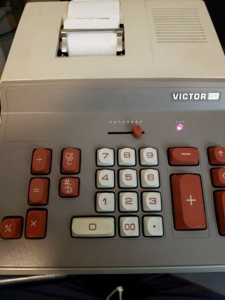Vintage Victor 605 Electric Adding Machine,  Calculator,
