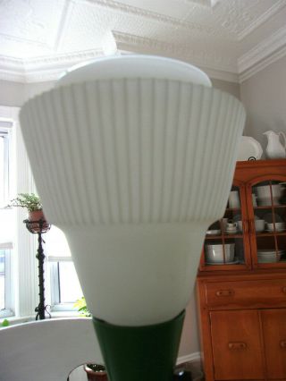 VINTAGE MID CENTURY TABLE LAMP - PLASTIC & GLASS SHADE 3