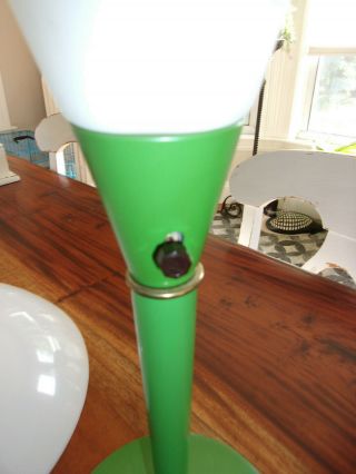 VINTAGE MID CENTURY TABLE LAMP - PLASTIC & GLASS SHADE 4
