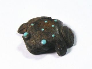 Zuni Native American Carved Turqoise Stone Frog Fetish - Signed A.  L.  Quam
