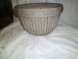 Vintage Galvanized Wash Tub Bushel Basket Garden,  Old One