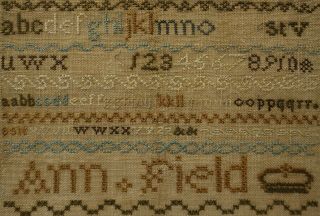 SMALL EARLY 19TH CENTURY ALPHABET & TRIPLE CROWN SAMPLER BY ANN FIELD - 1825 10