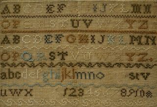 SMALL EARLY 19TH CENTURY ALPHABET & TRIPLE CROWN SAMPLER BY ANN FIELD - 1825 9