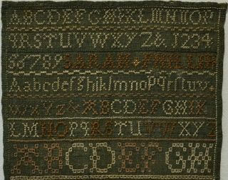 SMALL EARLY 19TH CENTURY ALPHABET & VERSE SAMPLER BY SARAH PHILLIPS - 1811 2