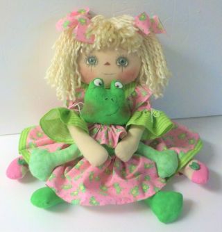 Primitive Raggedy Ann Doll Summer Calico " Clementine " With Hm " Miss Froggy "