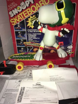 Vintage Skateboarder Snoopy 1987 MATCHBOX R/C Skateboard Peanuts 6