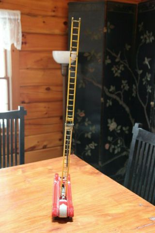 Antique Kingsbury Aerial Ladder Fire Truck Steel Toy Wind - up 24 
