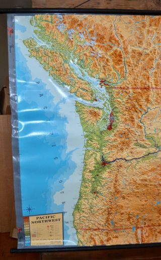VTG GEO - INSTITUT 3D Large Scale Relief School Map Pacific Northwest GMBH Co.  5x6 3