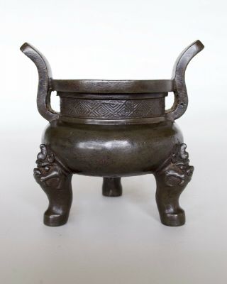 Chinese Antique Bronze Tripod Incense Burner Censer,  Qing dynasty C18th 4