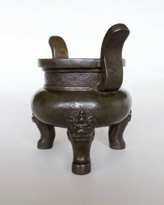 Chinese Antique Bronze Tripod Incense Burner Censer,  Qing dynasty C18th 5