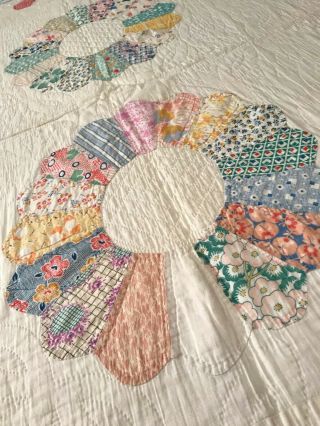 ANTIQUE Vtg.  30/40 ' s Fabric Hand Quilted Embroidered Quilt/Spectacular/99 