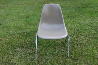 SCARCE Color DARK OLIVE GREEN Fiberglass EAMES Herman Miller SHELL CHAIR MCM NR 6