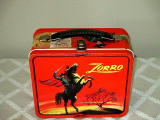 1966 - ZORRO RED LUNCHBOX & RED THERMOS - ALADDIN - WALT DISNEY - 1 - OWNER SET - EXC 2