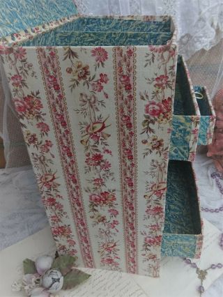 RARE EXQUISITE ANTIQUE FRENCH FABRIC COVERED BOX 6 DRIVERS BOUDOIR LOVELY ROSE 4