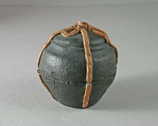 Japanese incense container kogo shaped like a chatsubo 3