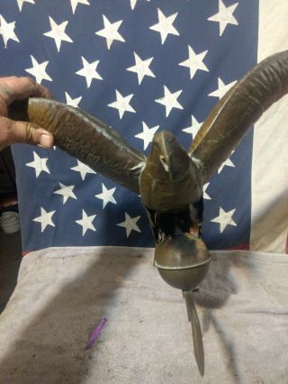 VINTAGE COPPER EAGLE WEATHERVANE WITH SPHERES AND DIRECTIONALS. 4