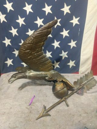 VINTAGE COPPER EAGLE WEATHERVANE WITH SPHERES AND DIRECTIONALS. 5