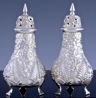 EXQUISITE PAIR c1900 BALTIMORE STERLING SILVER FERN REPOUSSE SALT PEPPER SHAKERS 4