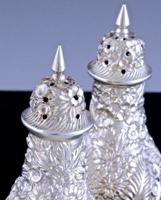 EXQUISITE PAIR c1900 BALTIMORE STERLING SILVER FERN REPOUSSE SALT PEPPER SHAKERS 5