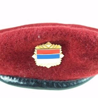 SERBIA TIGERS CIVIL WAR 90 ' s COMMANDER ARKAN RED BERET CAP & BADGE LEGIJA 2