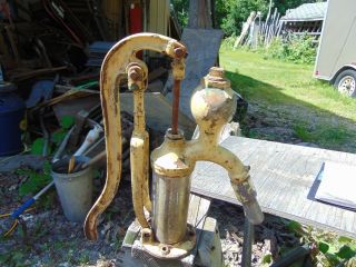 Vintage /antique Cast Iron Pump 6361
