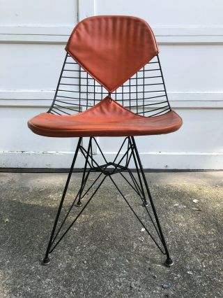 Vintage Eames Herman Miller Wire Mesh Eiffel Dkr Chair With Orange Vinyl Pads