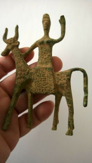 Interesting Old Bronze Figure Dimensions About 12 X 9 Cm With Ornamente