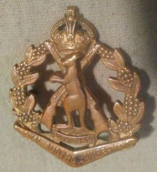 1948 - 1953 Korean War Army Royal Australian Regiment Uniform Badge