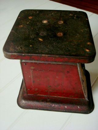 VINTAGE American Family SCALE Kitchen Counter 25 LBS Ounces Old Red METAL 7