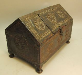Fine & Rare 18th C.  Indian Hand - Carved Dowry Chest Box C.  1780 Ancient Antique