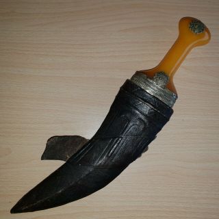 24 Old Rare Antique Islamic Yemeni / Omani Dagger Khanjar,  Faturan Amber Handle 7