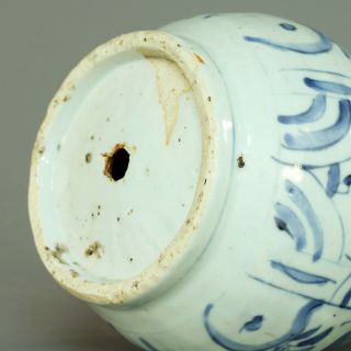 A chinese blue and white bottle vase - Ming dynasty - Wanli period - 1573 / 1619 11
