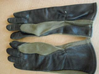 Combat Vehicle Crewmans / Flight Gloves Nomex Summer Weight Size 8 Olive & Black