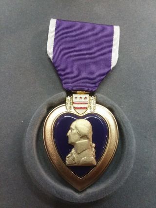 Purple Heart,  Uniform Ribbon,  Lapel Pin,  Case Korean War 4