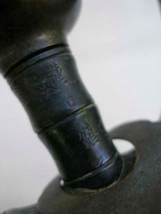 Fine 19th Century Signed Chinese Bronze Smoker ' s Tobacco Pipe. 11