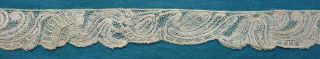64 cms 18th century bobbin lace border - Honiton? 2