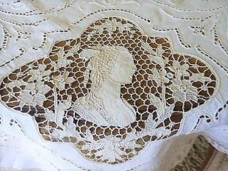 Fine Antique Italian Figural Point De Venise Lace & Filet Lace Linen Tablecloth