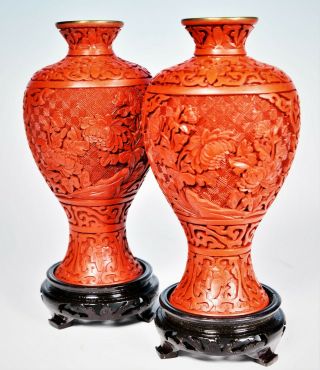 RARE VINTAGE CHINESE CINNABAR HAND CARVED VASES 20TH CENTURY 2