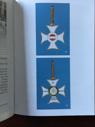 Austrian Medal Book: Fortitudini Der Tapferkeit 3