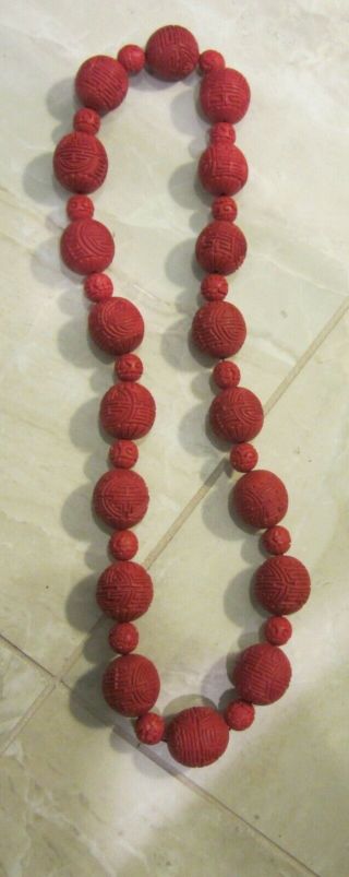 VINTAGE CHINESE CINNABAR NECKLACE BEADS ARE APPROX.  3 CM 2