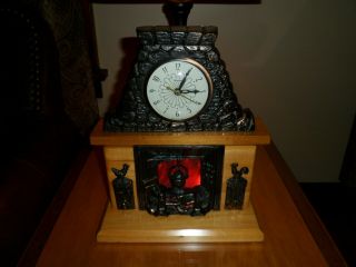 Vintage United Fireplace Clock With Lighted Hearth Model 402 Electric Mantel