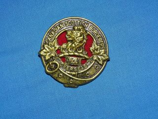 Wwi - Wwii Canadian Cap Hat Badge,  241st Overseas Scottish Borderers (132)
