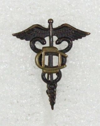 Army Collar Pin: " Dc " Dental Corps,  Wwi Medical (7) - Very Thin Letters