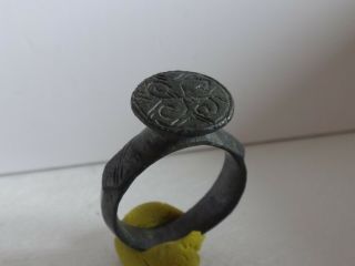 Roman Ancient bronze Ring 1 - 3 AD. ,  7,  62 g/ 28 - 19 m 2