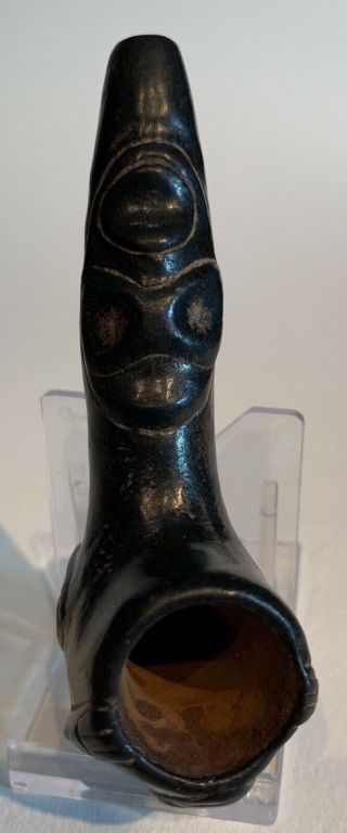 Taino Basalt Figural Pipe.  Face And Frog.  PreColumbian 4