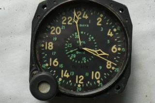 WWII Era Waltham Aircraft Airplane 8 Day Clock CDIA R - 88 - C - 590 - 11 BU AER 3